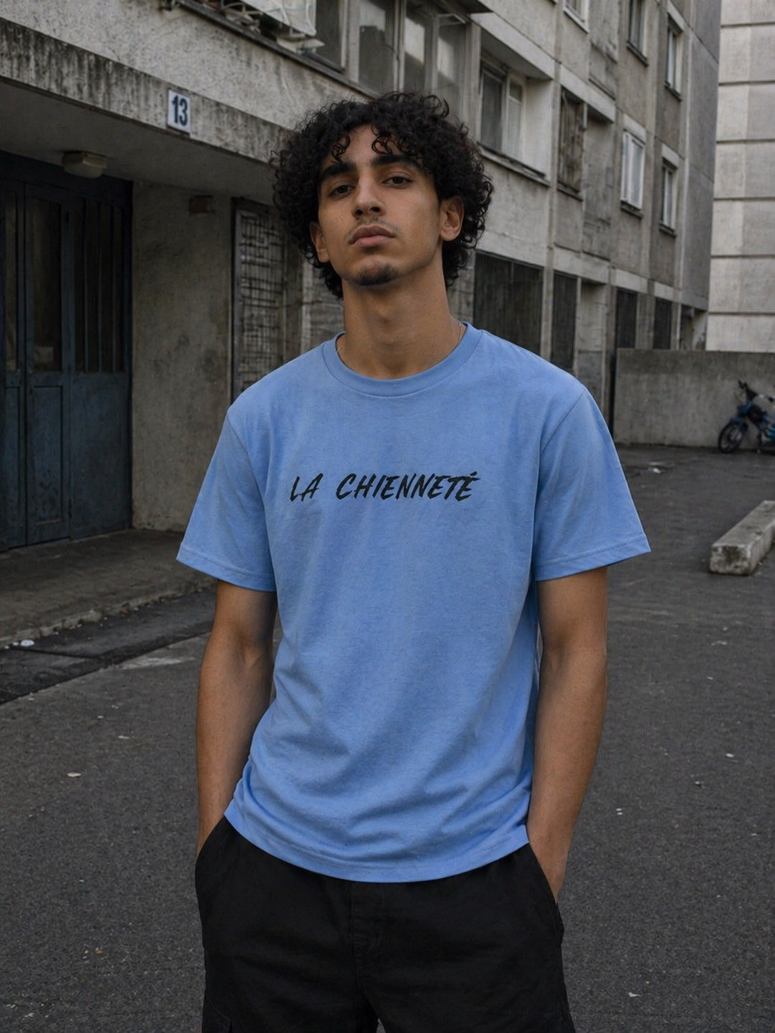 LA CHIENNETE-T-SHIRT-BLEU